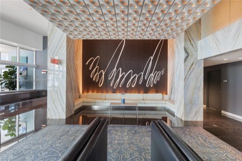 Condo à Miami, Floride, 2 chambres  № 2016213