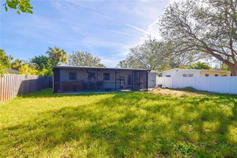 Casa en venta en Saint Petersburg, Florida, 3 dormitorios, 104.7 m2 № 1512112 - foto 7