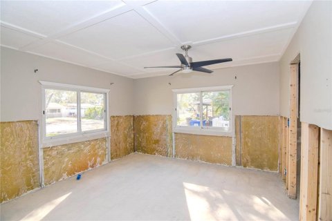 Casa en venta en Saint Petersburg, Florida, 3 dormitorios, 104.7 m2 № 1512112 - foto 4