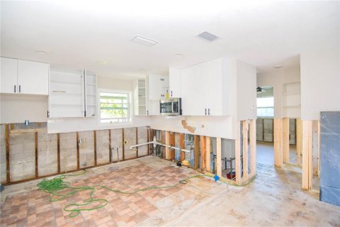 Casa en venta en Saint Petersburg, Florida, 3 dormitorios, 104.7 m2 № 1512112 - foto 3