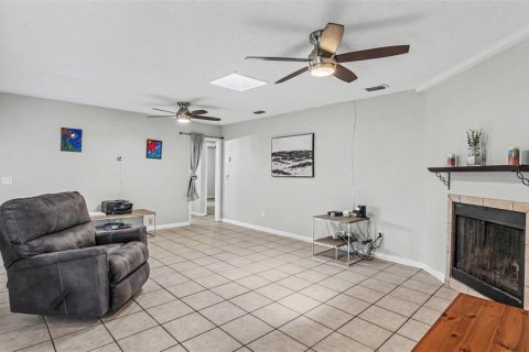 House in Lakeland, Florida 4 bedrooms, 288.28 sq.m. № 2231930 - photo 25