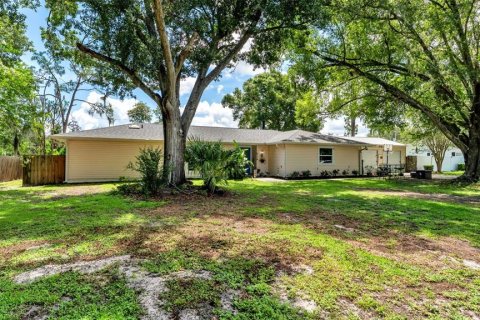 House in Lakeland, Florida 4 bedrooms, 288.28 sq.m. № 2231930 - photo 4