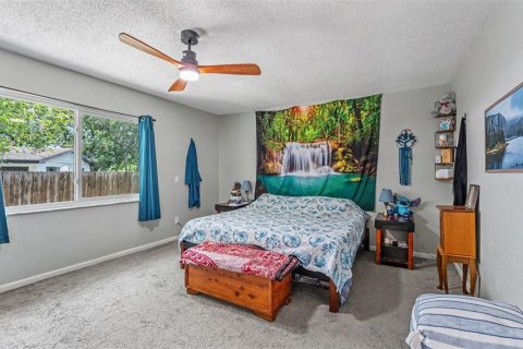 House in Lakeland, Florida 4 bedrooms, 288.28 sq.m. № 2231930 - photo 12