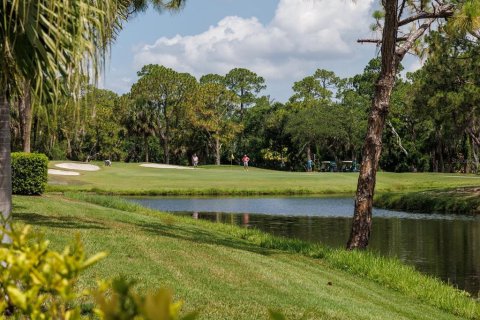 Condo in Sarasota, Florida, 2 bedrooms  № 1608498 - photo 27