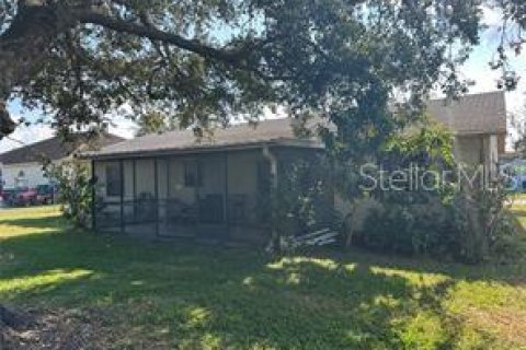Villa ou maison à louer à Kissimmee, Floride: 4 chambres, 159.7 m2 № 2099290 - photo 4