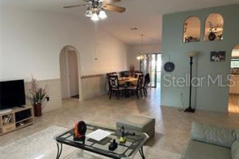 Villa ou maison à louer à Kissimmee, Floride: 4 chambres, 159.7 m2 № 2099290 - photo 11