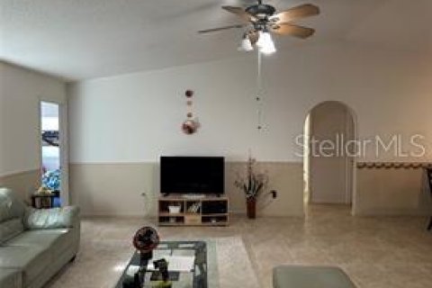 Villa ou maison à louer à Kissimmee, Floride: 4 chambres, 159.7 m2 № 2099290 - photo 8