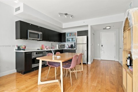 Copropriété à vendre à Miami, Floride: 1 chambre, 78.6 m2 № 2411233 - photo 4