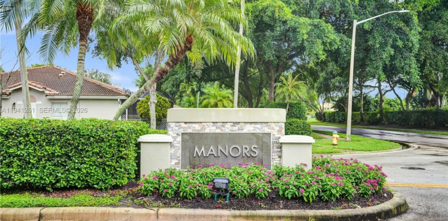 Townhouse in Miramar, Florida 2 bedrooms, 95.69 sq.m. № 1998543