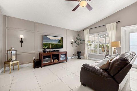 House in Davenport, Florida 4 bedrooms, 177.26 sq.m. № 1914318 - photo 20