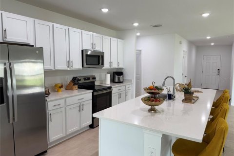 Casa en alquiler en Kissimmee, Florida, 4 dormitorios, 194.26 m2 № 1827803 - foto 8