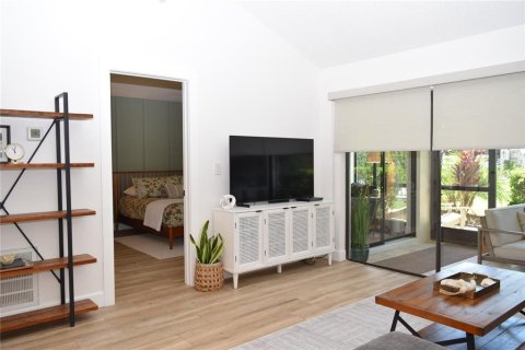 Casa en alquiler en Sarasota, Florida, 2 dormitorios, 98.85 m2 № 1895129 - foto 15