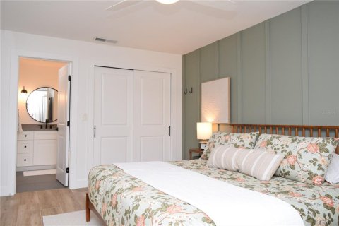 Casa en alquiler en Sarasota, Florida, 2 dormitorios, 98.85 m2 № 1895129 - foto 19