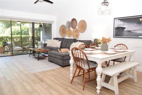 Casa en alquiler en Sarasota, Florida, 2 dormitorios, 98.85 m2 № 1895129 - foto 3