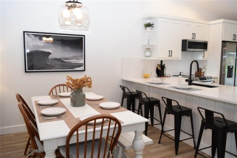 Casa en alquiler en Sarasota, Florida, 2 dormitorios, 98.85 m2 № 1895129 - foto 5