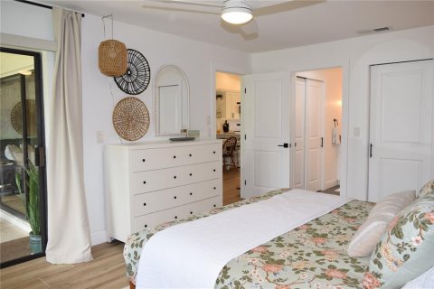 Casa en alquiler en Sarasota, Florida, 2 dormitorios, 98.85 m2 № 1895129 - foto 21
