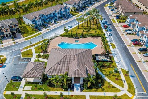 Townhouse in Homestead, Florida 3 bedrooms, 138.24 sq.m. № 2026177 - photo 26