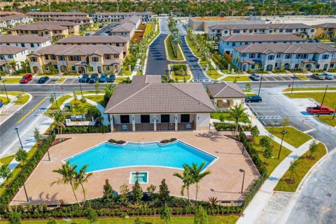 Townhouse in Homestead, Florida 3 bedrooms, 138.24 sq.m. № 2026177 - photo 25