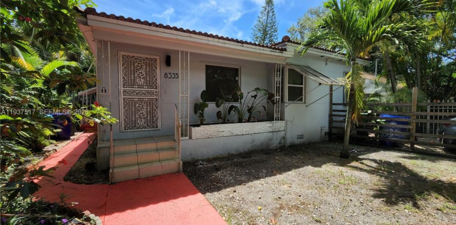 Casa en Miami, Florida 2 dormitorios, 102.19 m2 № 1995353