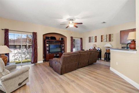 Touwnhouse à vendre à New Port Richey, Floride: 3 chambres, 154.4 m2 № 2420109 - photo 6