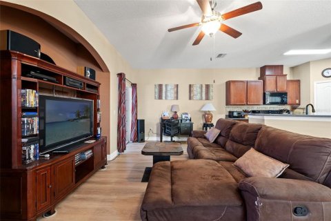 Touwnhouse à vendre à New Port Richey, Floride: 3 chambres, 154.4 m2 № 2420109 - photo 8