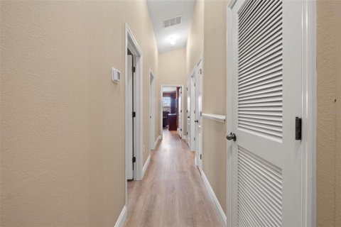 Touwnhouse à vendre à New Port Richey, Floride: 3 chambres, 154.4 m2 № 2420109 - photo 23