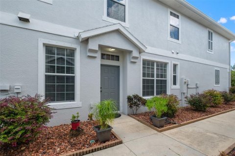 Touwnhouse à vendre à New Port Richey, Floride: 3 chambres, 154.4 m2 № 2420109 - photo 4