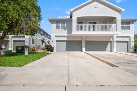 Touwnhouse à vendre à New Port Richey, Floride: 3 chambres, 154.4 m2 № 2420109 - photo 2