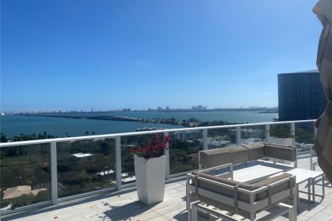 Copropriété à vendre à Miami, Floride: 45.34 m2 № 1705555 - photo 14