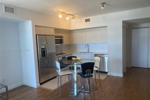 Copropriété à vendre à Miami, Floride: 45.34 m2 № 1705555 - photo 3