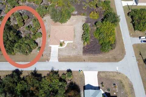 Land in Port Charlotte, Florida № 2162010