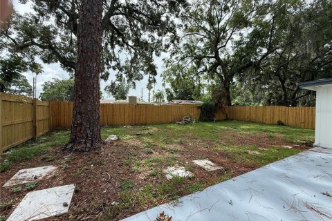 House in New Port Richey, Florida 3 bedrooms, 107.02 sq.m. № 2157436 - photo 22
