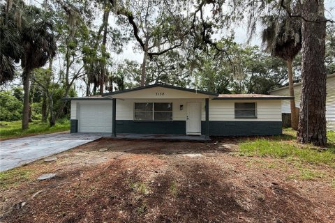 House in New Port Richey, Florida 3 bedrooms, 107.02 sq.m. № 2157436 - photo 18
