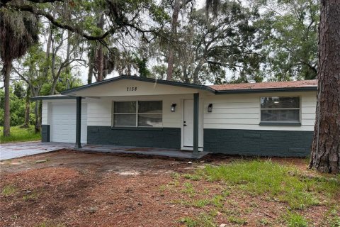 House in New Port Richey, Florida 3 bedrooms, 107.02 sq.m. № 2157436 - photo 4
