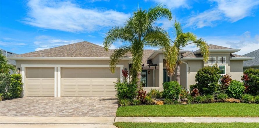 House in Melbourne, Florida 4 bedrooms, 244.7 sq.m. № 1885441