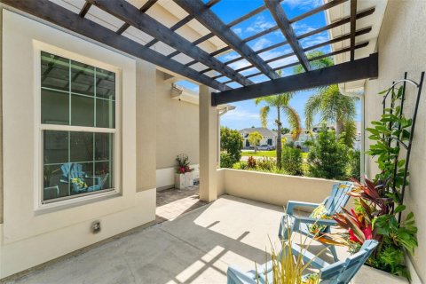 House in Melbourne, Florida 4 bedrooms, 244.7 sq.m. № 1885441 - photo 8