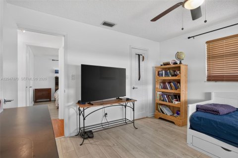 House in Pompano Beach, Florida 2 bedrooms, 112.13 sq.m. № 2248684 - photo 24