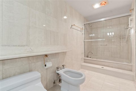 Condo in Key Biscayne, Florida, 2 bedrooms  № 1770313 - photo 10