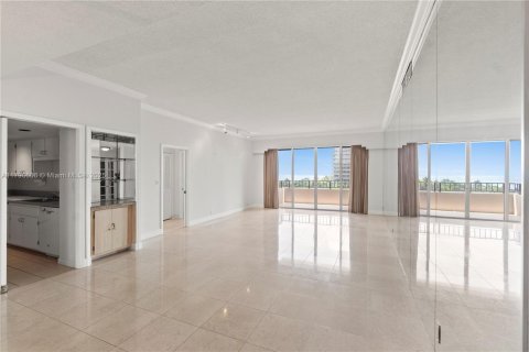 Condo in Key Biscayne, Florida, 2 bedrooms  № 1770313 - photo 22