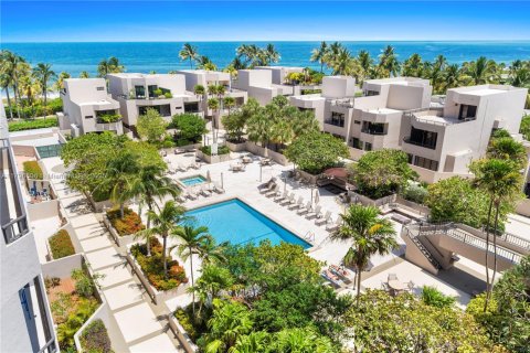 Condo in Key Biscayne, Florida, 2 bedrooms  № 1770313 - photo 16