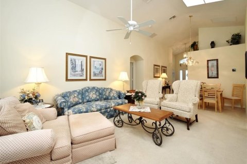 House in Kissimmee, Florida 4 bedrooms, 163.51 sq.m. № 1797964 - photo 10