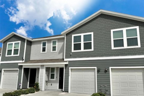 Adosado en Ocala, Florida 3 dormitorios, 139.82 m2 № 2218841