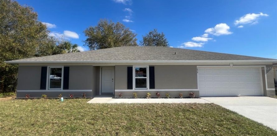 House in Port Charlotte, Florida 4 bedrooms, 198.25 sq.m. № 2104290