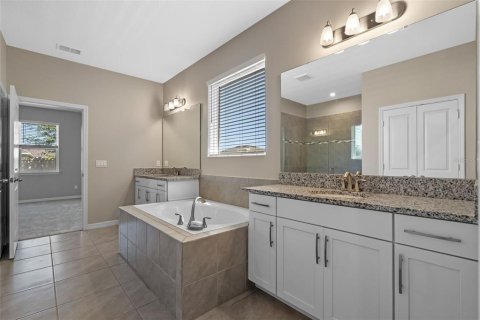 Casa en venta en Minneola, Florida, 4 dormitorios, 251.77 m2 № 1639905 - foto 25