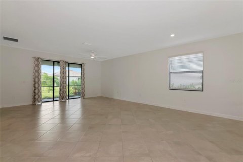 House in Bradenton, Florida 4 bedrooms, 188.78 sq.m. № 1873081 - photo 6