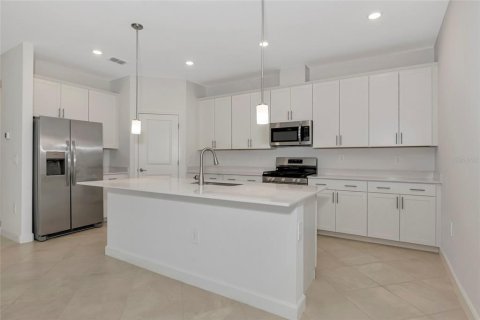 House in Bradenton, Florida 4 bedrooms, 188.78 sq.m. № 1873081 - photo 2