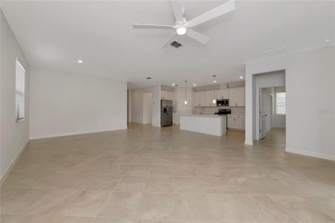 House in Bradenton, Florida 4 bedrooms, 188.78 sq.m. № 1873081 - photo 9