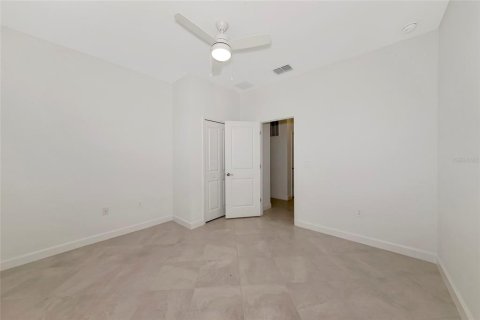 House in Bradenton, Florida 4 bedrooms, 188.78 sq.m. № 1873081 - photo 15