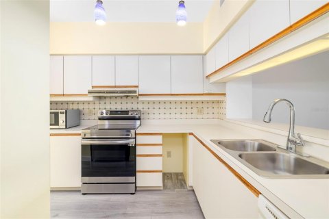 Adosado en venta en Longboat Key, Florida, 2 dormitorios, 157 m2 № 2411698 - foto 7