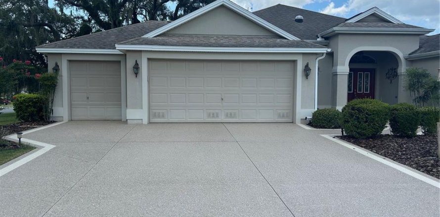 Villa ou maison à The Villages, Floride 3 chambres, 182.65 m2 № 2093068